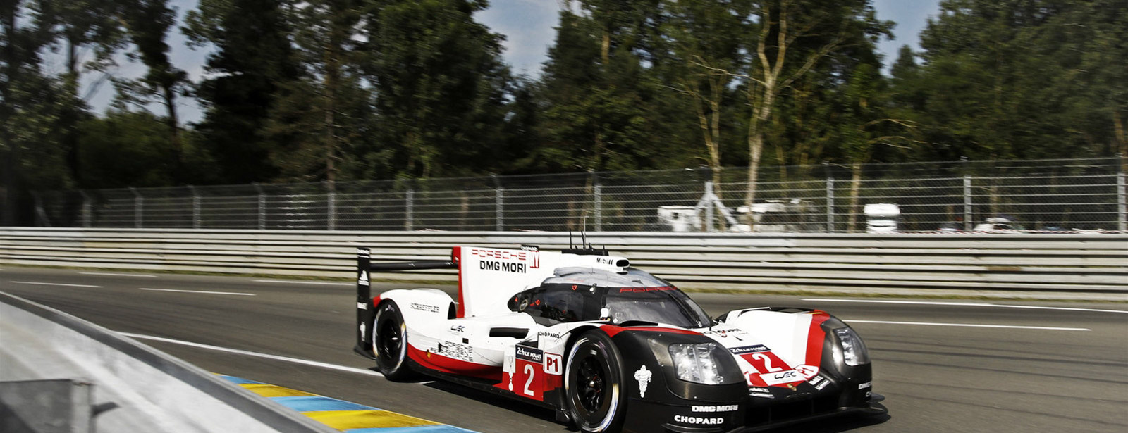 Porsche wint de 24 uur van Le Mans 2017.
