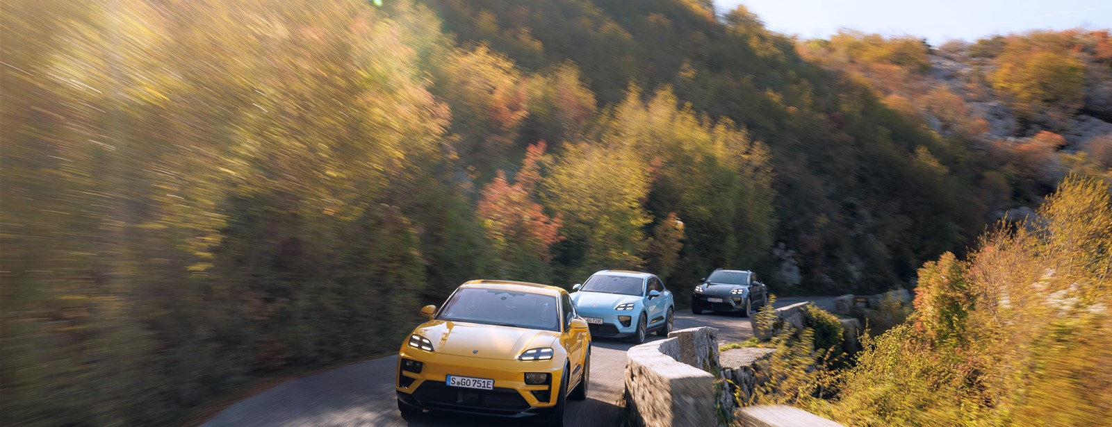 Hemelse haardspeldbochten: Porsche Macan excelleert in uitdagende omstandigheden. 