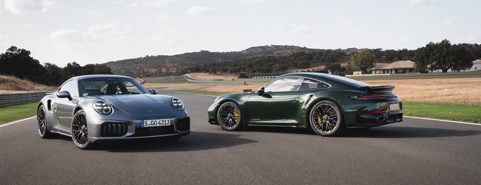 All-rounder met een indrukwekkende rondetijd op de Nordschleife: de nieuwe Porsche 911 Turbo S. 