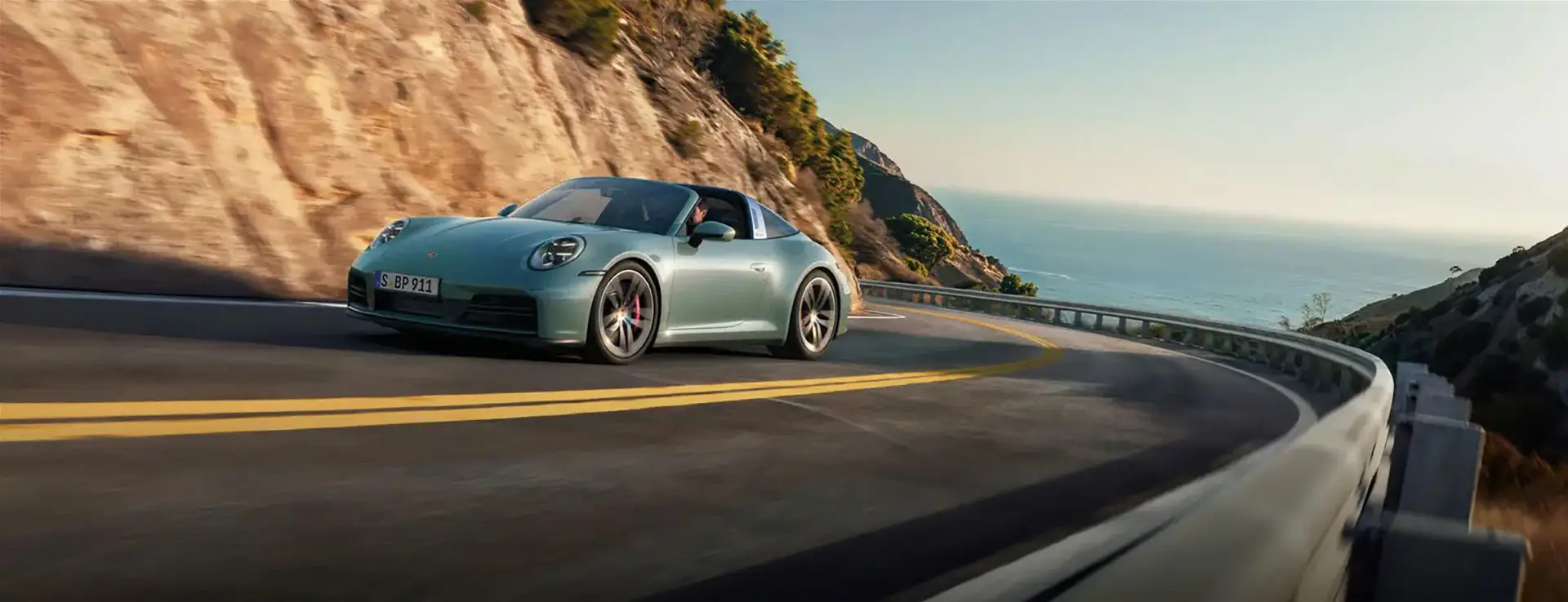 Porsche breidt 911 lijn uit. - Met de Carrera 4S, Carrera 4S Cabriolet en Targa 4S.