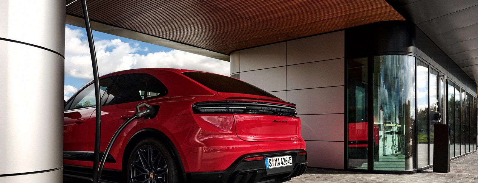 Tiende Porsche Charging Lounge nu geopend in Noord-Beieren. 